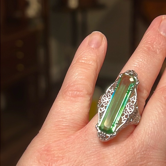 Art Nouveau Style Silver Plated Green Glass Gem Statement Ring - Picture 7 of 8